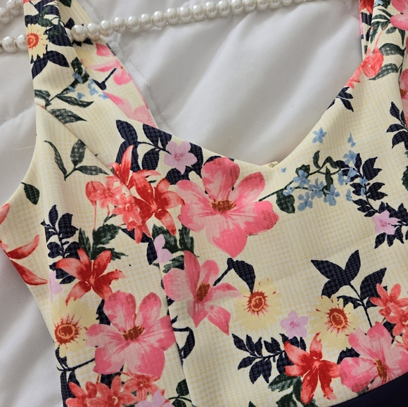 Guess dress - Picture 5 of 10